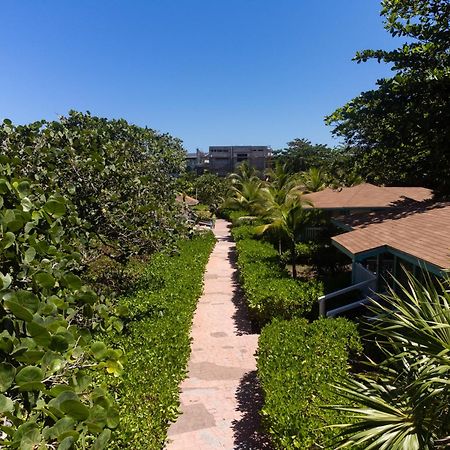 Seagrape Plantation Resort & Dive Center West End Exterior photo