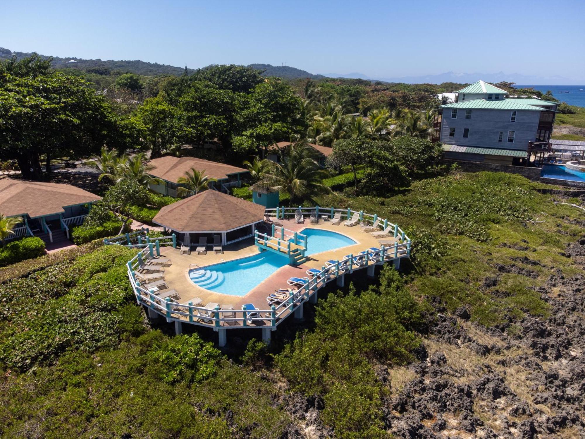 Seagrape Plantation Resort & Dive Center West End Exterior photo